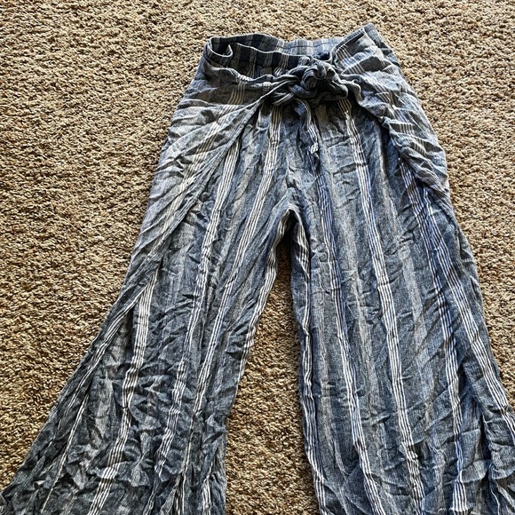 No Boundaries Blue and White Off-Shoulder Jumpsuit - Picture 4 of 6